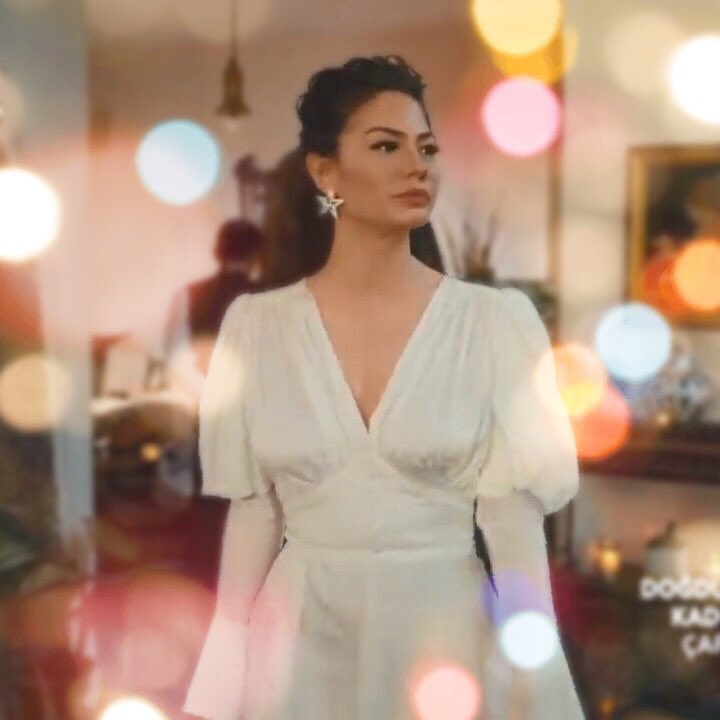 Hotter than a fantasy. Longer like a highway. She’s living in a world, & it’s on fire. Feeling the catastrophe, but she knows she can fly away.  @dmtzdmr  #DoğduğunEvKaderindir  #DemetÖzdemir