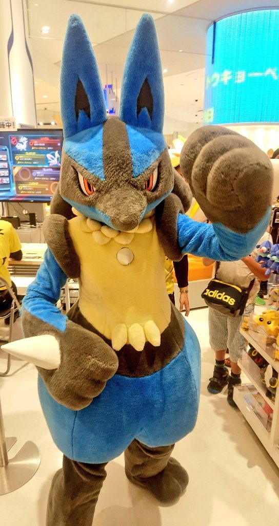 Lucario__RP's tweet photo. *Lucario is in the mood for some hugs!* #MascotRP https://t.co/eXbI3N4ufx