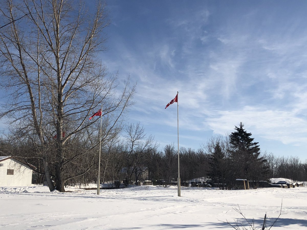 MichelleSSacco's tweet photo. #Explore150 road trip adventure part 2 took us to #Beausejour and the #ManitobaGlassCompany site. Beautiful day for a walk! #ExploreManitoba #Manitoba150 https://t.co/ruKCpa5jGM