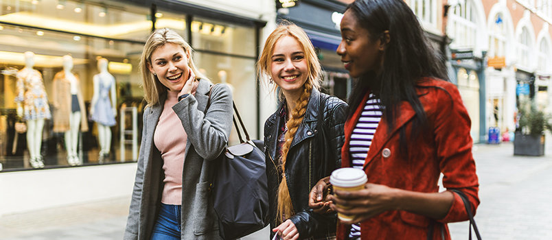 Millennials are opting for fewer Insta-worthy purchases and spending their tax refunds elsewhere.

blog.taxact.com/5-ways-millenn…

#TaxAct #taxrefund #MyRefundWin
