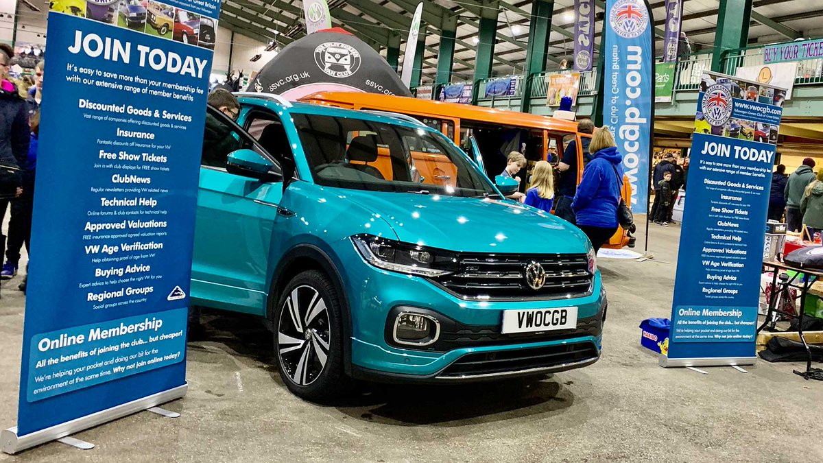 Last weekend, we borrowed a T-Cross R-Line from <a href="/UKVolkswagen/">Volkswagen UK</a>. We took it along to @DubFreeze so you could have a look around. We also had a play about with a couple of cameras and put together a little review... you can see our review here: vwocgb.com/2020/02/23/vw-…

#VW #SUV