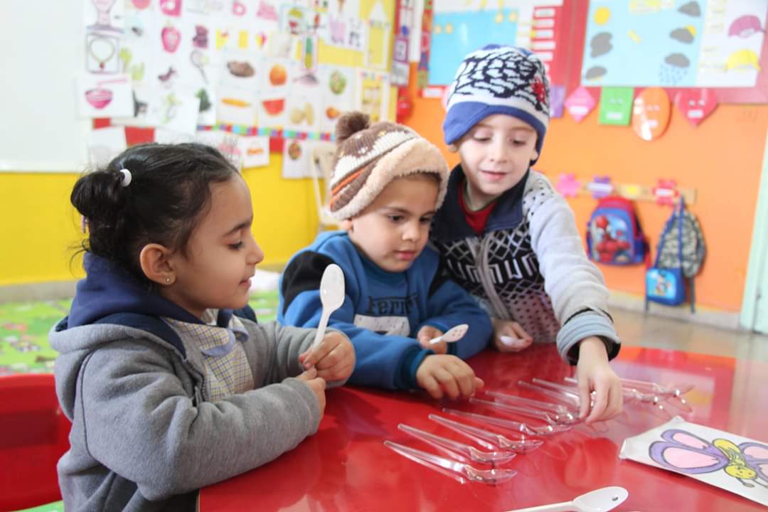 TyreSchool's tweet photo. KG2 'Sunshine' students learnt how to match numbers using spoons and dots  through a multi sensory game.#tcseverythink #edulebanon #TCS https://t.co/VTk8dAkH7A