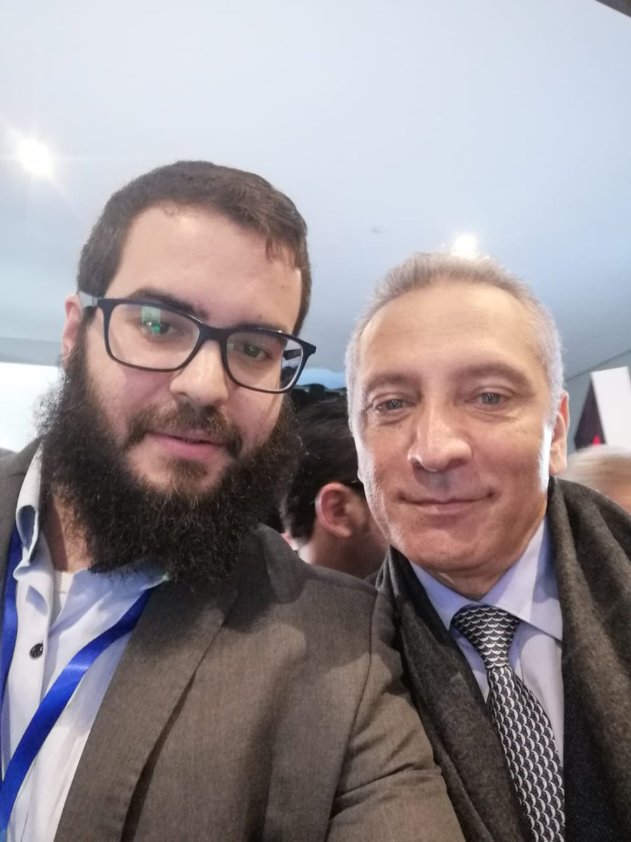 Point2vente_ma's tweet photo. @BlutecCloud Director &amp; Co-founder Mohammed Kamar-eddine @mske1411 with Mr. Moulay Hafid Elalamy @,Minister of Industry, Trade, &amp; New Technologies - Casablanca Morocco
#MoulayHafidElAlamy #MoroccoNOW #Morocco2030 #DigitalTransformation #BlutecCloud #BLUTEC_CLOUD #AustraliaMorocco https://t.co/fjK4aqKKH8