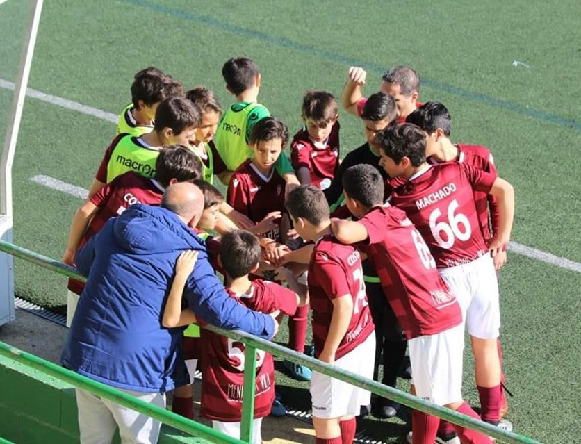 GD Sesimbra | Futebol Formação
Sub 13: O. Montijo 2 - Sesimbra 4
Notícia completa: gdsesimbra.pt/conteudos/Syst…
Orgulha-te, és do Sesimbra!
#GDS #GDSesimbra #FutFormaçãoGDS #Sesimbra #Pexitos