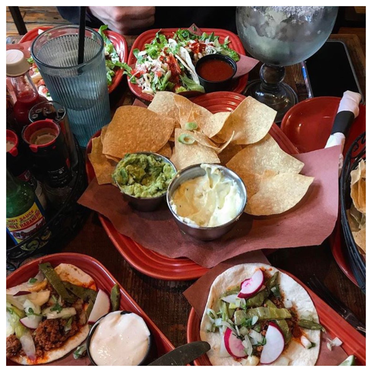 Eat, Drink, BRUNCH!
10-3pm.
papistacosfells.com 

#PapisTacos #Tacos #Hampden 
#FellsPoint #Margaritas 
 #MyBmore #TheBmoreCreatives #Bmoredaily