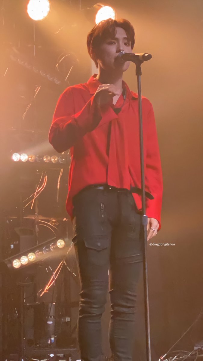 SPlDERYEY's tweet photo. iβm a little late but
this is for the man who has worked day and night endlessly to be the leader and friend that the members AND Choice need. this is for the selfless man who cries when choice cries and laughs when we laugh.we love you and support you always.
#CallinLeaderJun https://t.co/ooC3XlF4Is