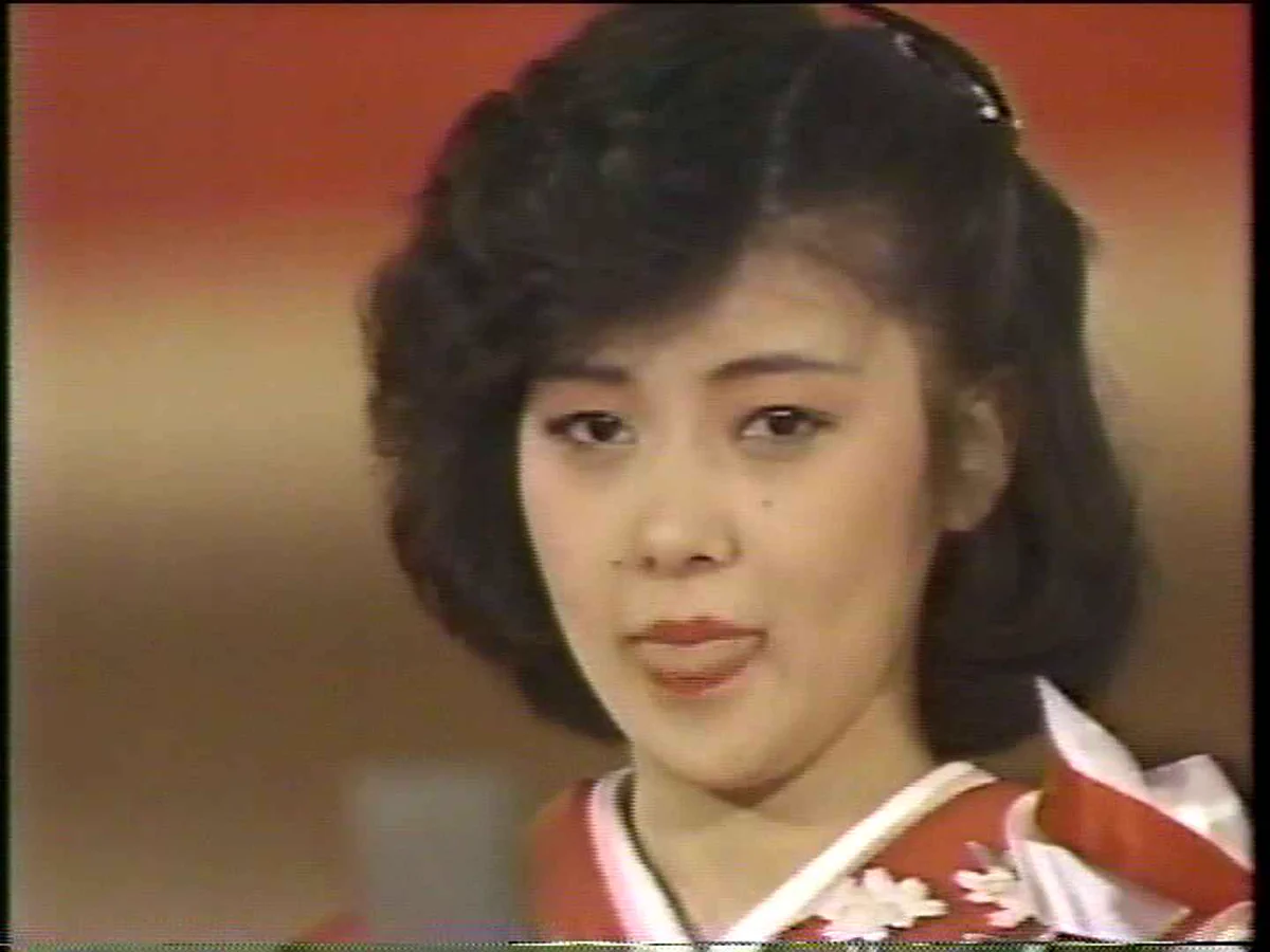 藤 あや子 若い 頃