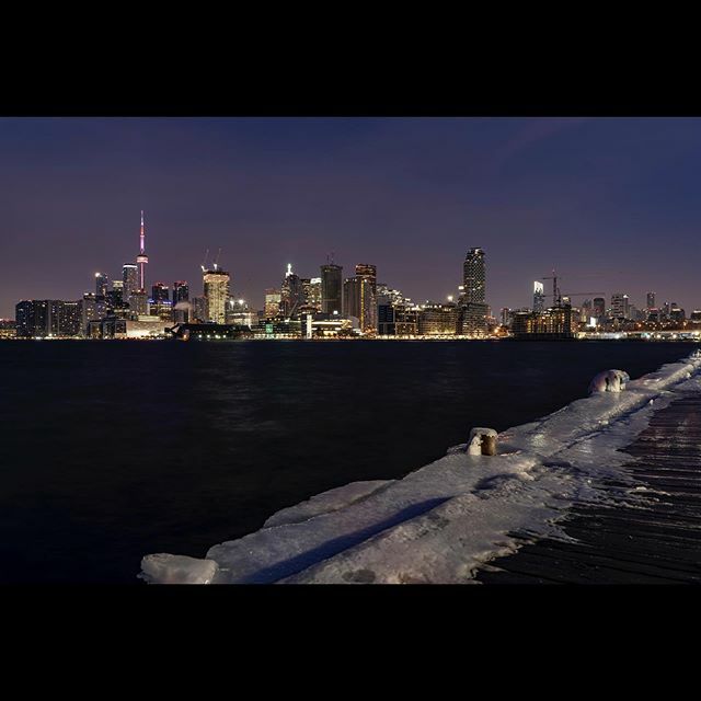 jmaher's tweet photo. A chilly morning by the lake. .
.
.
.
.
#citybestpics #agameoftones #city_explore #illgrammers #thecreative #shotaward #seemycity #createcommune #citylimitless #neverstopexploring #longexposure_shots #agameoftones #night_shooterz #ig_masterpiece #longex… https://t.co/bDJIPvr5mQ https://t.co/IGSEDnukqs