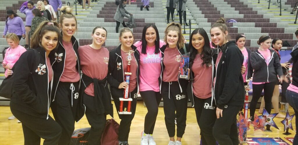 rhsjacketbabes's tweet photo. Your JBs are Best in Class Team AND Officers!!!  And our amazing JVIs won 1st place with their jazz!  So proud of these beautiful young ladies!  Their hard work paid off yesterday!  Thank you @PSHSPlanoettes for hosting an awesome contest! @adts2020 @risdfinearts @Rockwall_HS https://t.co/pRPhWQUPyc