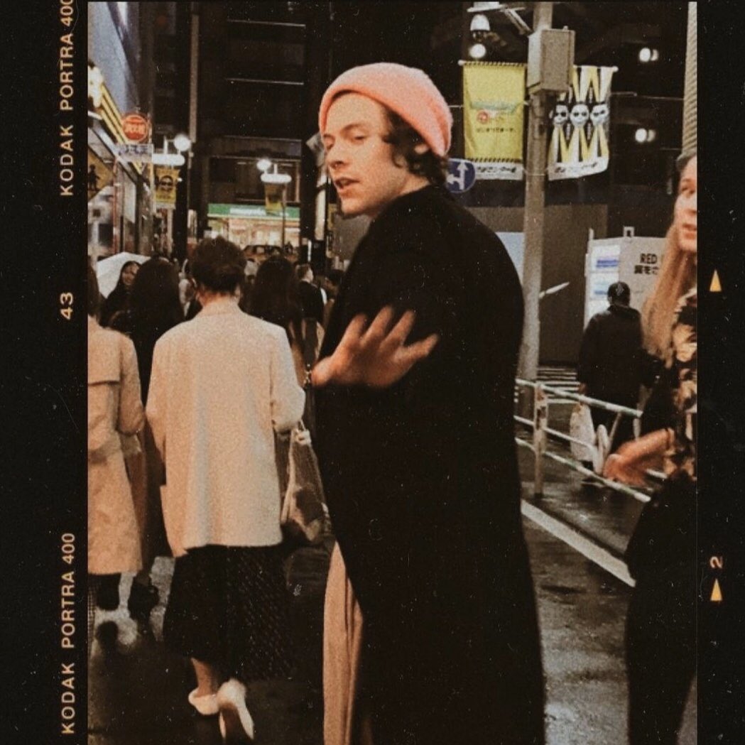 maniclxv's tweet image. ⠀⠀⠀⠀⠀ ─ 𝐹𝑜𝑟𝑏𝑖𝑑𝑑𝑒𝑛 𝑡𝑜 𝑟𝑒𝑚𝑒𝑚𝑏𝑒𝑟, 𝑡𝑒𝑟𝑟𝑖𝑓𝑖𝑒𝑑 𝑡𝑜 𝑓𝑜𝑟𝑔𝑒𝑡; 𝑖𝑡 𝑤𝑎𝑠 𝑎 ℎ𝑎𝑟𝑑 𝑙𝑖𝑛𝑒 𝑡𝑜 𝑤𝑎𝑙𝑘.