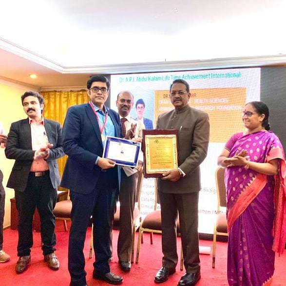 SahsVmrf's tweet photo. Dr. B. Sendilkumar, Dean - Faculty of Allied Health Sciences received “Dr. ABJ  Abdul Kalam lifetime achievement international award” for the excellence and achievements in the field of teaching, research &amp; publications from Honorable Justice Shri. Rajeswaran, Retd. https://t.co/UoftPKXyBF