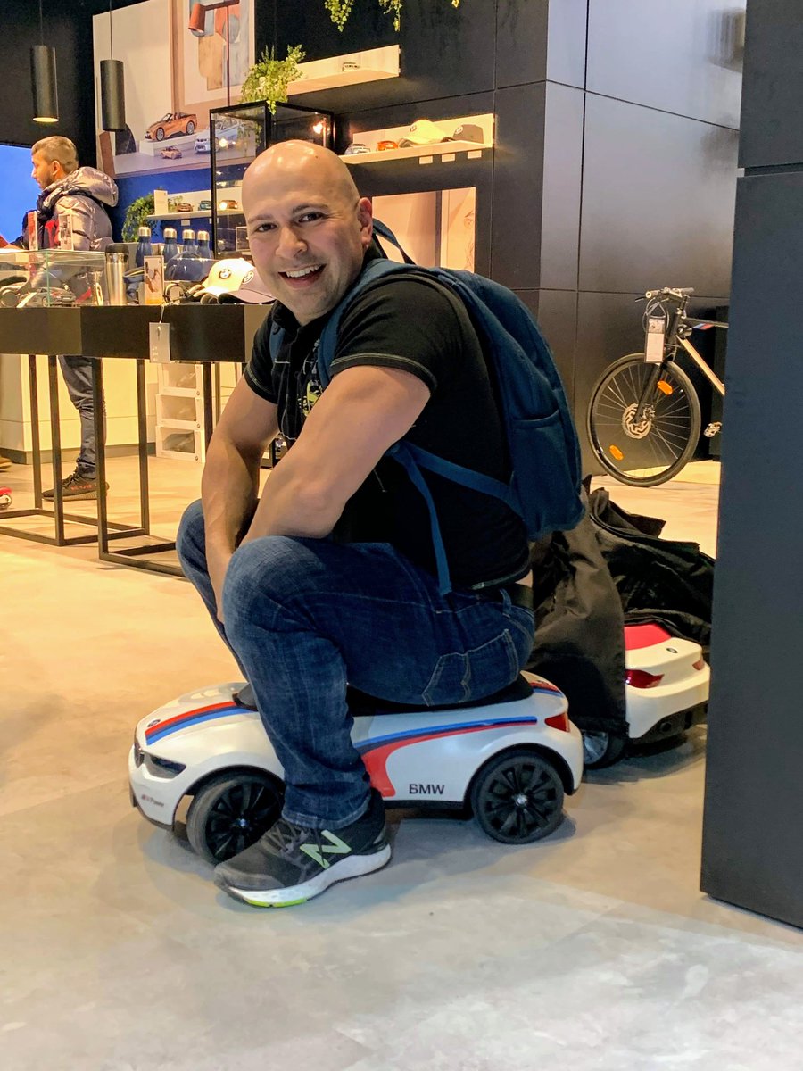 TimPetrovic's tweet photo. Finally found the car of my dreams! Also some #McLarens, #Ferraris and #Buggatis. #Autoshow2020 was a blast! https://t.co/Qp2TwCZbC6