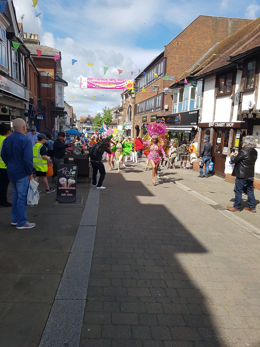 1_leatherhead's tweet photo. Attention all. Stalls spaces are available, for more details please contact us: leatherheadcarnival@hotmail.com. https://t.co/XbHpsYAQtW
