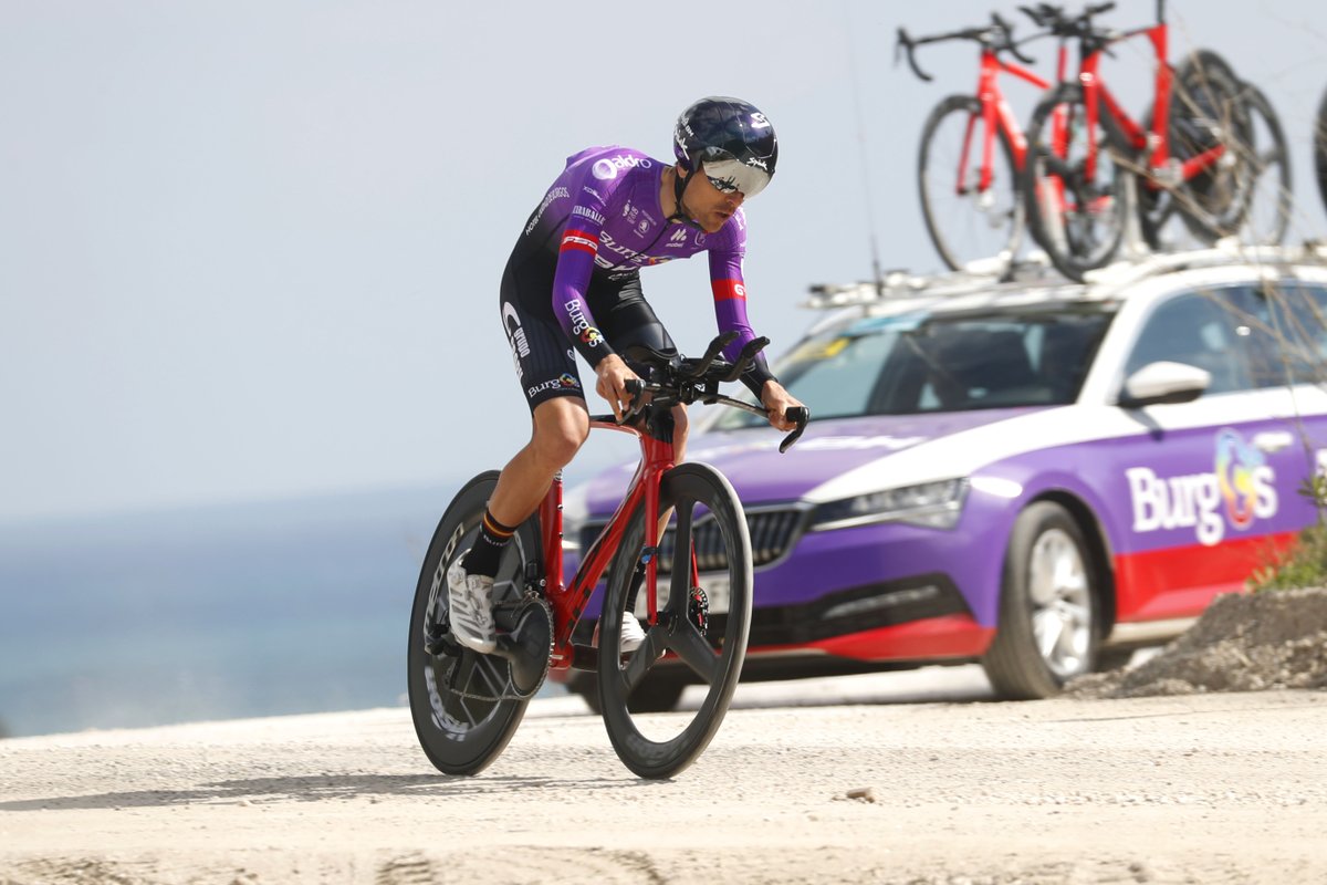 👌🏻 Bonito cierre de la #66RdS con la contrarreloj de Mijas, estrenando nuestras <a href="/BH_Bikes/">BH Bikes</a> Aerolight.

📸 <a href="/PhotoGomezSport/">Photo Gomez Sport</a>