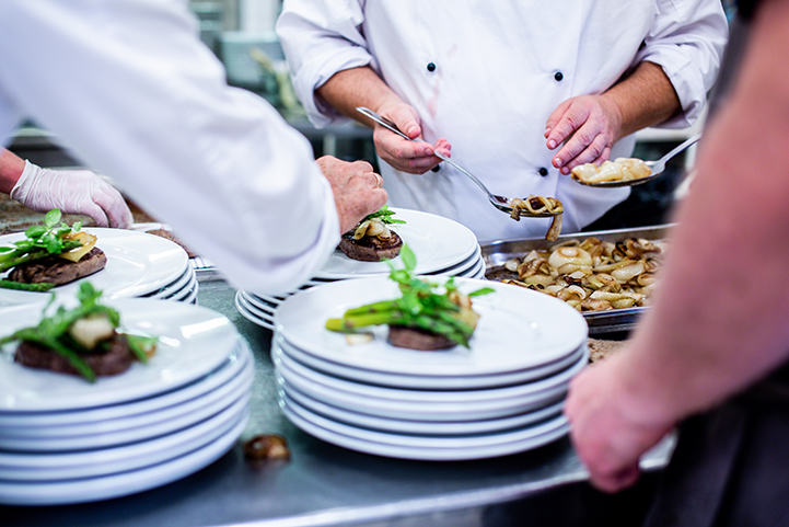 GrandHotelSW's tweet photo. We are looking for someone to join our busy team. If you would like to be part of our dynamic group, have a good eye for detail and can work under pressure then send your CV to gm@grandhotelswanage.co.uk Experience in a busy environment would be ideal. #jobsinswanage #swanagechef https://t.co/19nYOFevpf
