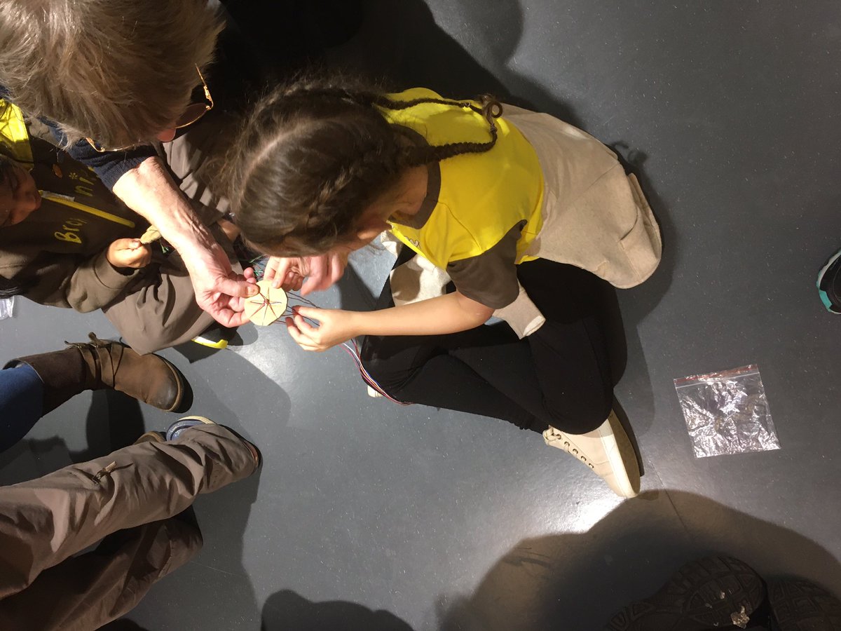 5CroydonBrownie's tweet photo. Celebrating #WTD2020 #WorldThinkingDay @ICANDOlondon @Girlguiding @wagggsworld @EuropeRegion @5CroydonBrownie @8SthCroyBrownie @GuidingCroydon @Guiding_LaSER #Amazing #fun #ThankYou https://t.co/XD7zOM47v2