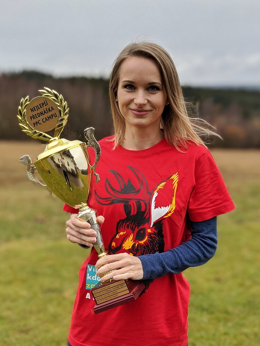 Legendární #ppcCAMP je za námi. Nemálo jsme společně řešili budoucnost a směřování našeho oboru, ale také třeba i budoucnost českých eshopů, jejich konsolidaci a jak trhem zacloumají marketplace. Odvážíme si plno inspirace a navíc naše <a href="/ZuzanaK4/">Zuzana Kvasničková</a> i cenu za něj prezentací 👏🎉