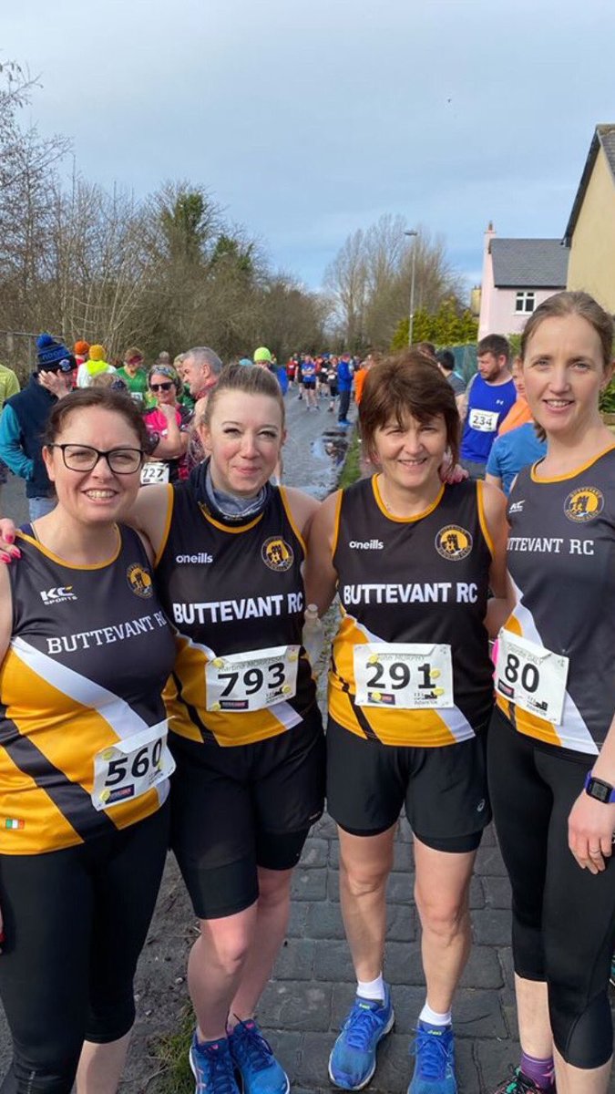 ButtevantRc's tweet photo. As always great club day out in Adare for the Adare 10k & even the weather behaved itself πβοΈ
Thanks to Karen, MΓ‘ire & the lads for the great support at the end - always appreciated π
Great to run into old friends & new...
Fantastic running everyone & well done π€πππ https://t.co/dRNJfDA3Tr