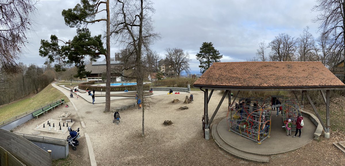 heimgartnerstef's tweet photo. Sonntagsausflug auf den Gurten.... wunderbare Sicht auf das Bundeshaus und mein 3. Zuhause ๐
#parlCH #gurten #3rdhome https://t.co/DpGoNVZVNQ
