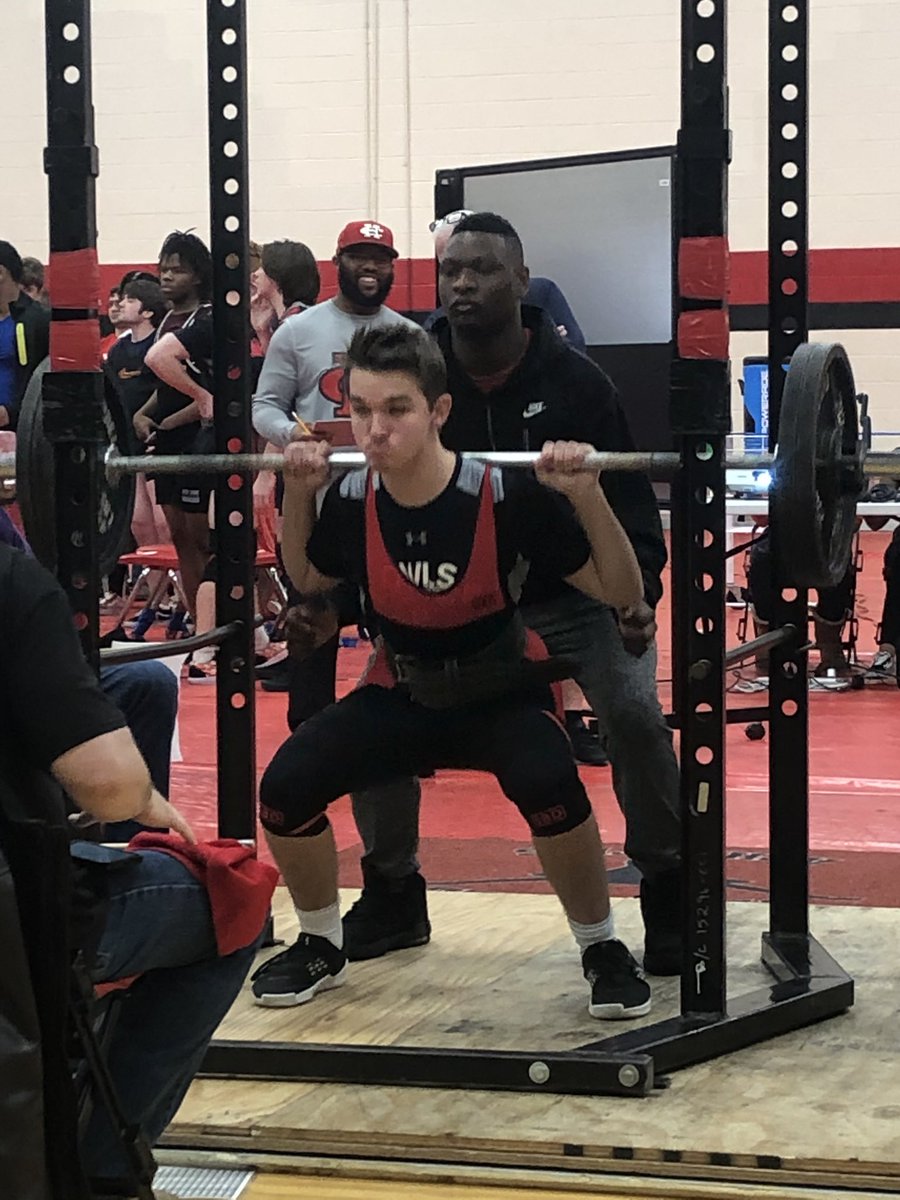 Jimiote's tweet photo. Men’s powerlifting at Cedar Hill today!  Go Owls!  @OakOwlsSports @oakridgeowls https://t.co/WFHpaP2UzK