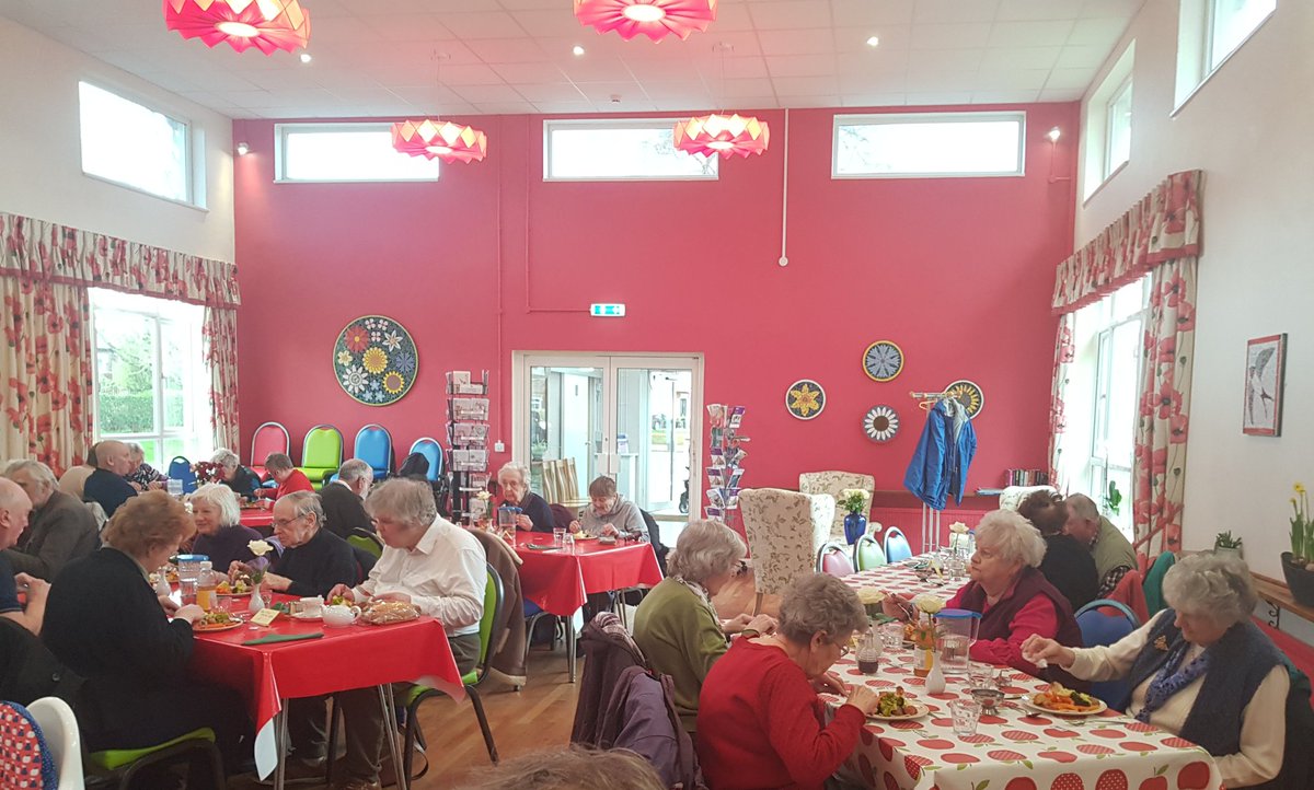 Margomia's tweet photo. Fabulous #SundayLunch @Fairclosecentre today Brilliant Chef Sophie excelled! Next lunch is March 22nd. Please book early as max no is 35. For #Newbury #SeniorCitizens &amp; their families. £10.95 for Roast dinner &amp; dessert. Please RT to all organisations Thank you #CommunityQueen https://t.co/qbw5cyzWWY