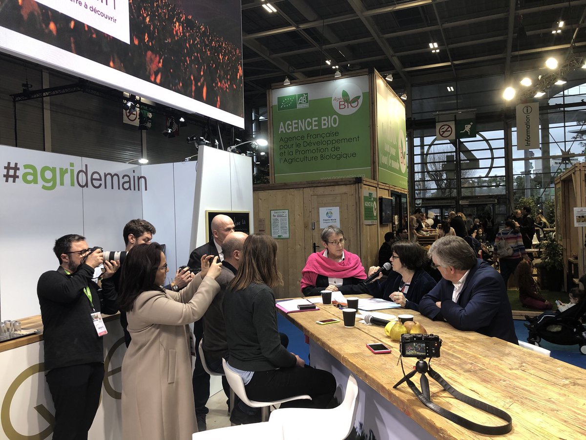 En direct du #SIA2020 table ronde sur la methanisation avec ⁦<a href="/catleboulproust/">Cath Leboul Proust</a>⁩ et ⁦@ChLambert_FNSEA⁩ notamment. #agridemain  ⁦<a href="/GRDF/">GRDF</a>⁩