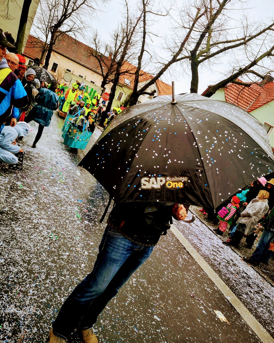 Enrico_Hesse's tweet photo. #Rabu #Fasching #SAPBusinessOne https://t.co/8vqNwzUK4c