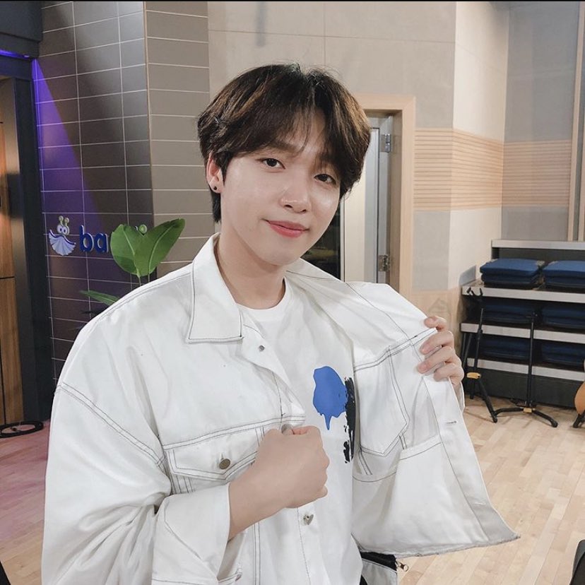 — 𝗱𝗮𝘆 𝟱𝟰had a pretty productive day! completed most of the school work I had to do, finished the drama that I started on fri and watched some youtube videos! went out for a run in the evening with my dad too and that was wholesome! anyway, ilysm and good night good morning!