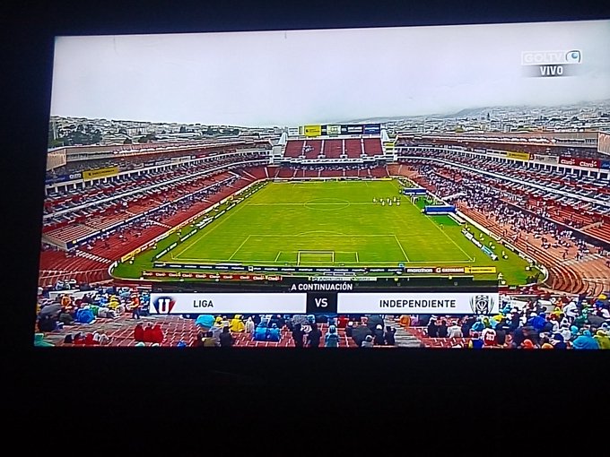 RobertoFumafont's tweet photo. Liga de Quico, presumió sus copas con la humildad elevada a la 0 potencia, la vida le respondió con una derrota que les dolió en la vena más profunda del orto. Un equipo sin hinchada, una hinchada sin equipo... SE ME CAE LA MENTIRA AL PISO PARFAVAAAR!!! 

#Shuuuuuuuuuuuuuc https://t.co/9ZxMivBx2b
