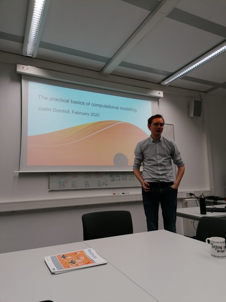 __neurd__'s tweet photo. At our last meeting, Justin presented the practical basics of computational modelling, which sparked an extremely interesting and fun discussion! 🥳 #python #openscience #phdchat https://t.co/79K5SQKDfa