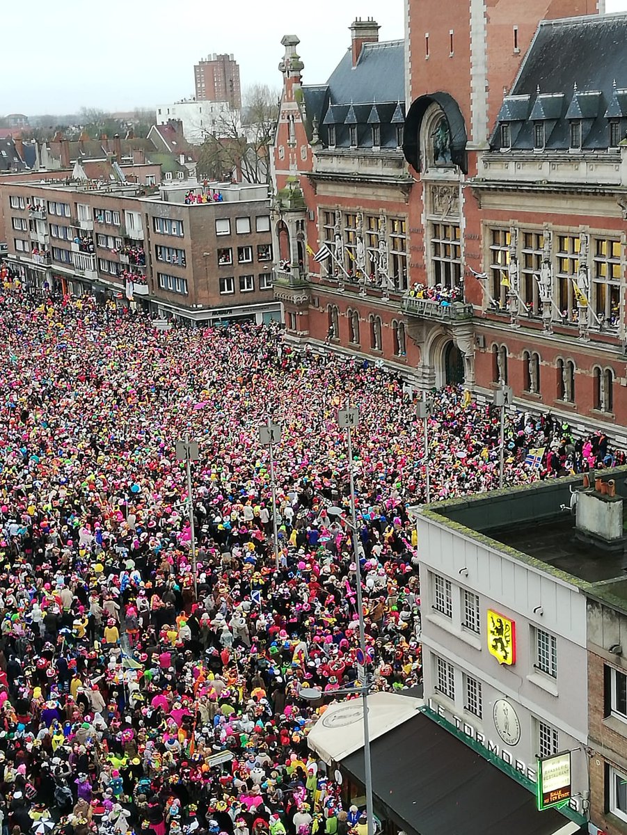 FDhersin's tweet photo. Le carnaval de Dunkerque au cœur de la mêlée 
@hautsdefrance https://t.co/ORqK31IzBd