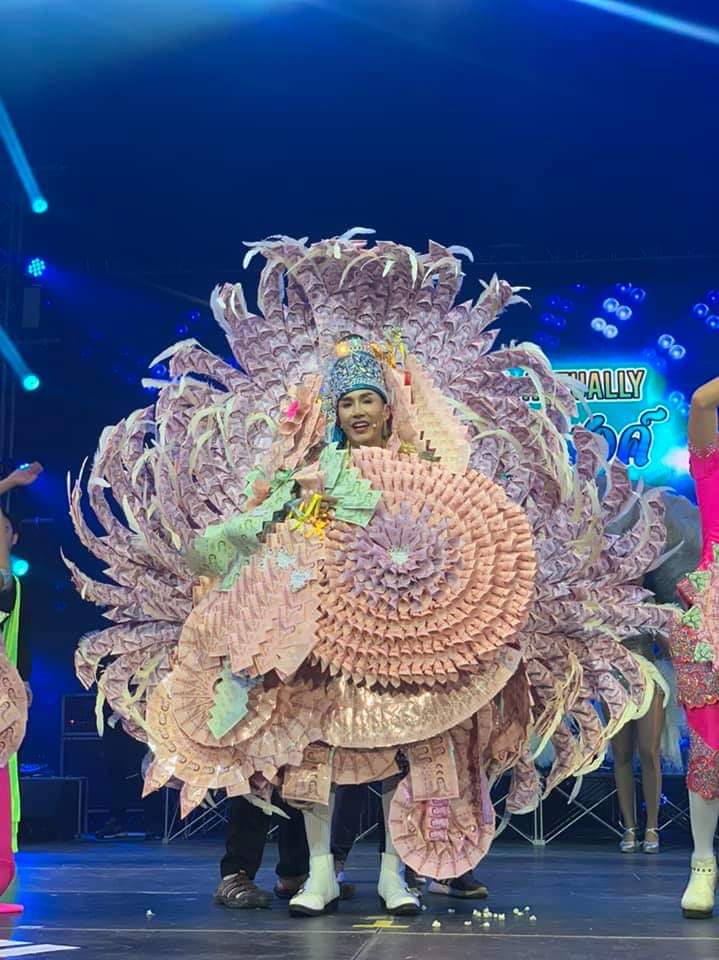 boompalatpol's tweet photo. อมก! พวงมาลัย "ตรี ชัยณรงค์" คอนเสิร์ต Hall of Fan วันนี้! https://t.co/ESvaCdk2ba