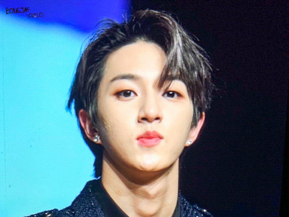 BongJae_Child's tweet photo. ＊preview_200223＊

핫트랙스 팬사인회 

〈@Hi_Goldenness / @Official_GNCD 〉

#GOLDENCHILD #골든차일드 #BONGJAEHYUN #JAEHYUN #봉재현 #재현 https://t.co/gDtdHEw56g
