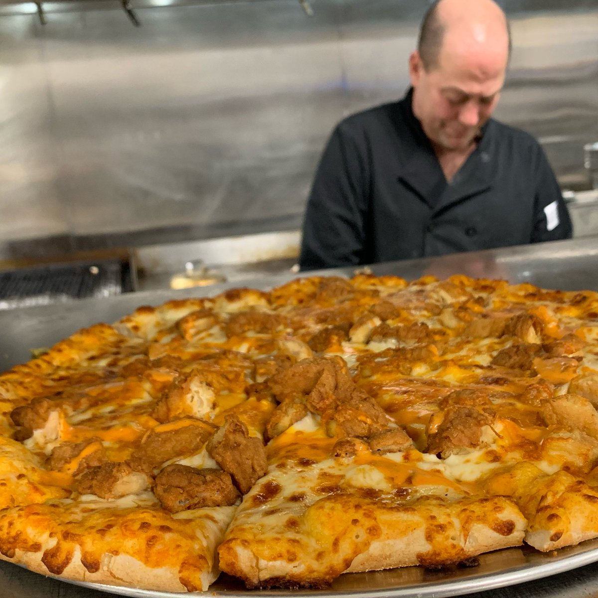 Zone28Complex's tweet photo. Have you tried our amazing buffalo chicken pizza?! It's to die for...seriously😜🍕😍 Follow our Rail House page to keep up with the delicious food posts from our in-house restaurant: https://t.co/MCkY0fTKN8

Do you have a favorite Rail House dish? https://t.co/eZ40OTu4SD