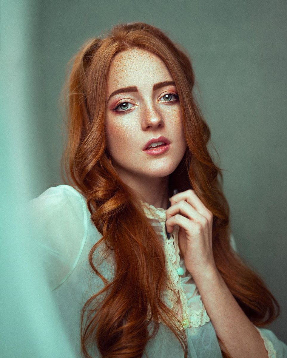 portraitistnet's tweet photo. Kaiti Mackenzie by https://t.co/WOaUX31aFH Alex Miller #portraitphotography #moodyports #beautyphotography https://t.co/cPMvnPr3KB