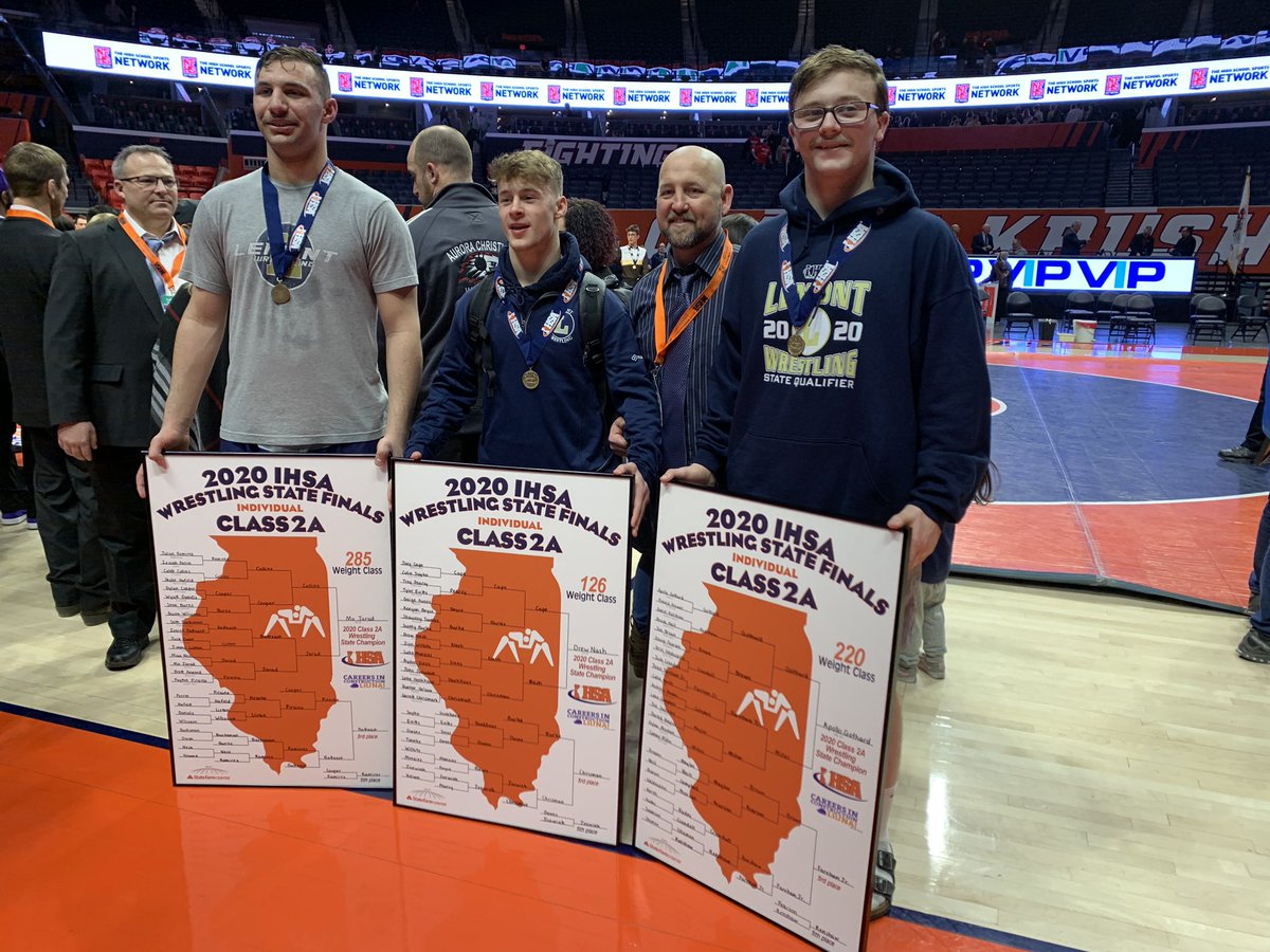 MrHennebry_lhs's tweet photo. 3 STATE CHAMPIONS &amp; 2 RUNNER UPS, what a weekend! Proud LHS Almnus, Proud LHS coach, proud LHS teacher, proud Lemonter! @LemontWrestling https://t.co/jGUugy7Kpe
