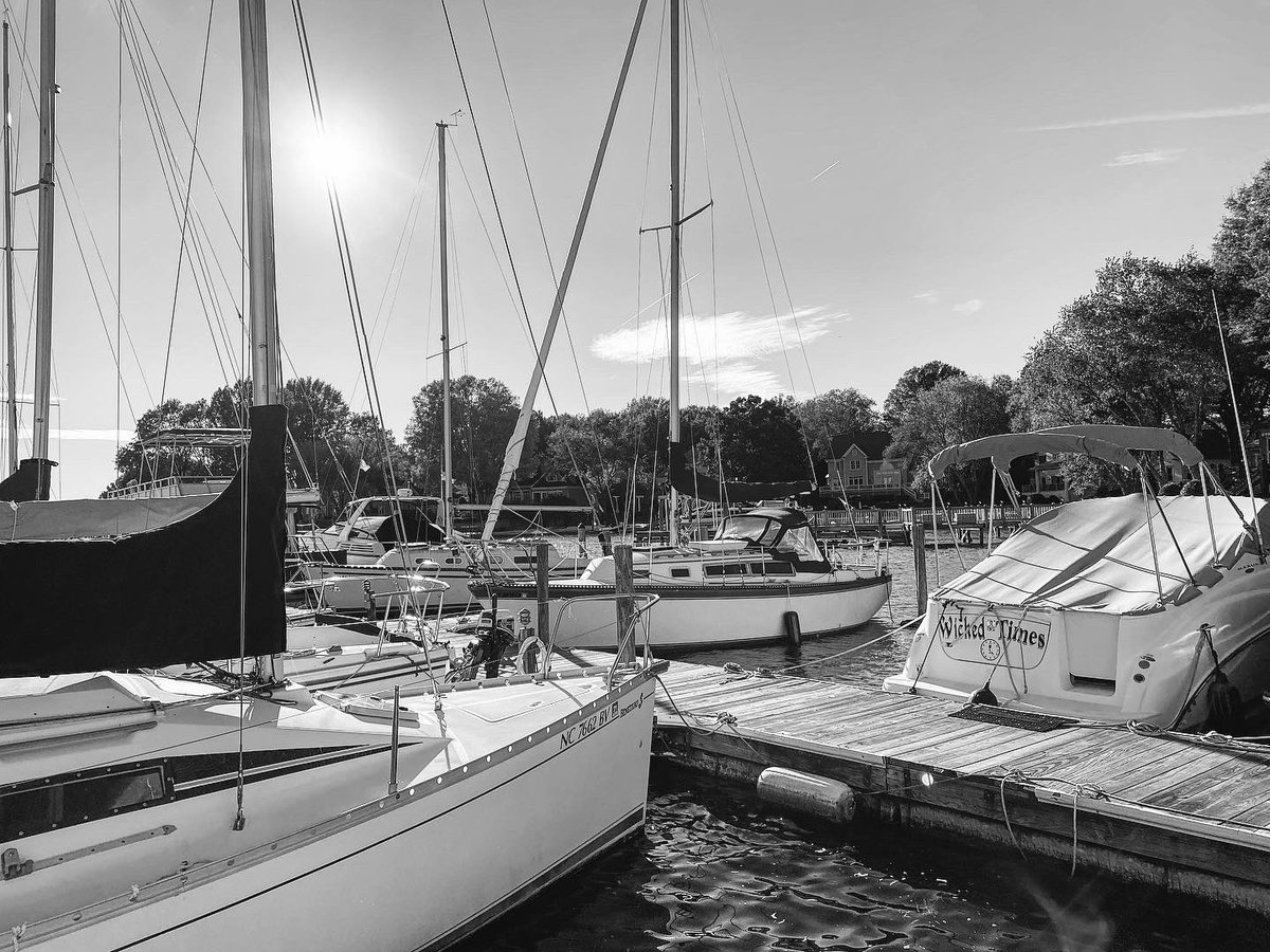 martinoracing's tweet photo. #SaltLifeSunday ☀️ Ready for an Afternoon of Offseason Boating and Fishing @AllSeasonsMarin on Lake Norman in Mooresville, NC...

@RealSaltLife @VisitNC @MooresvilleNC @VisitRaceCity @discoverboating @VisitLakeNorman #lakenorman #saltlife #livesalty #discoverboating #mooresville https://t.co/Qx4fr4sseD