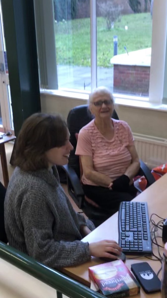lizdisalza's tweet photo. Loads in #droitwichspa this week going on. #breathehappy #walkinggroup, #westlandswalkers, #seatedgames for the over 55βs, #computerfun, #zumba, #seatedyoga. Join us and have fun! @breathe_happy_ @WychavonComDev @timplatformhg @richmoz1 @PlatformHousing @alanmgormley https://t.co/59phejurEI