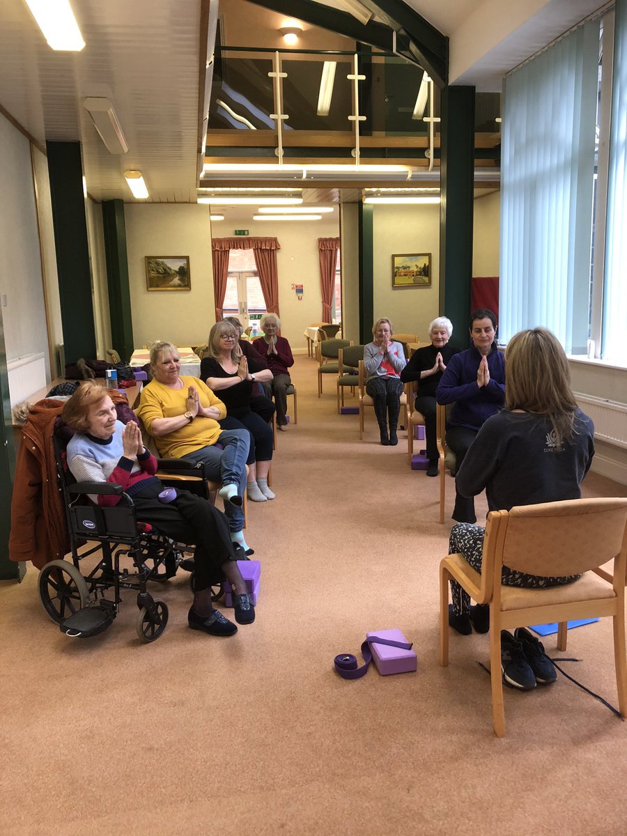lizdisalza's tweet photo. Loads in #droitwichspa this week going on. #breathehappy #walkinggroup, #westlandswalkers, #seatedgames for the over 55βs, #computerfun, #zumba, #seatedyoga. Join us and have fun! @breathe_happy_ @WychavonComDev @timplatformhg @richmoz1 @PlatformHousing @alanmgormley https://t.co/59phejurEI
