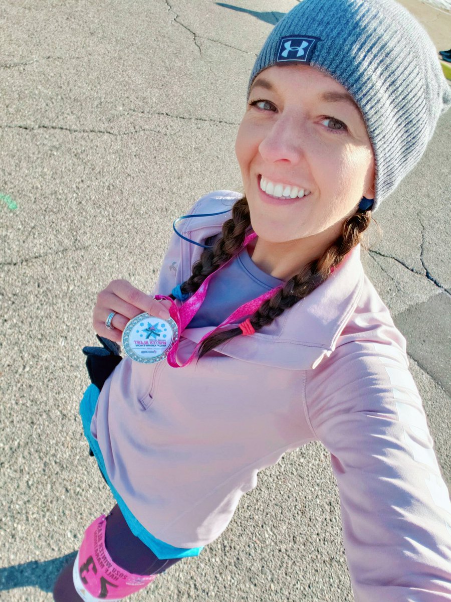 Mel_Falardeau's tweet photo. Beautiful morning for the Portage Winter Blast 1/2 marathon!  1st half marathon in almost a year for me.  ☺🏃‍♀️ #BreakFree #DoItForMe #StayFit #WinterBlast2020 #HalfMarathon #IRunForBeer #AndTacos #AndPizza #RunnersOfInstagram https://t.co/QTjKqxIL6r