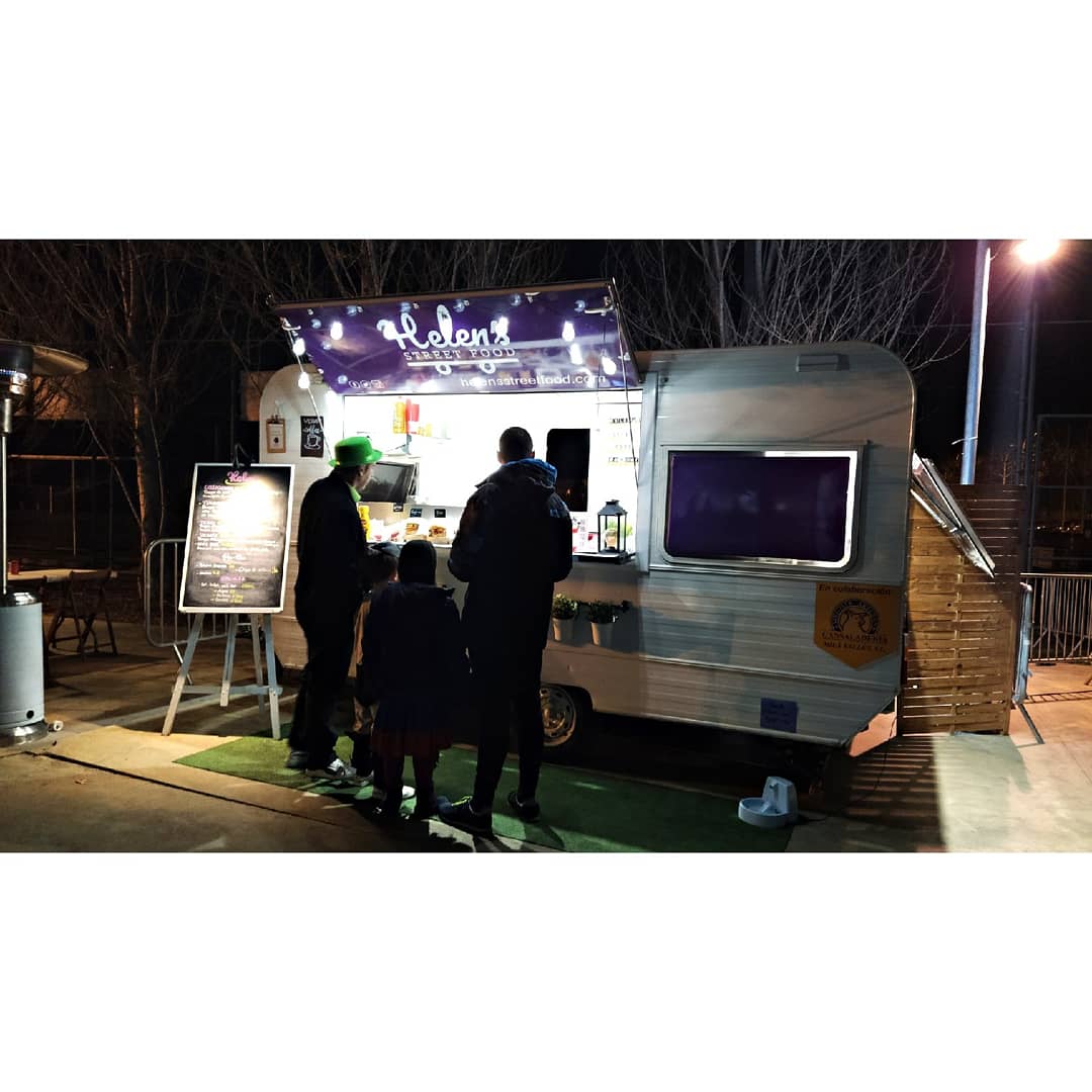 Helen's Street Food tweet media