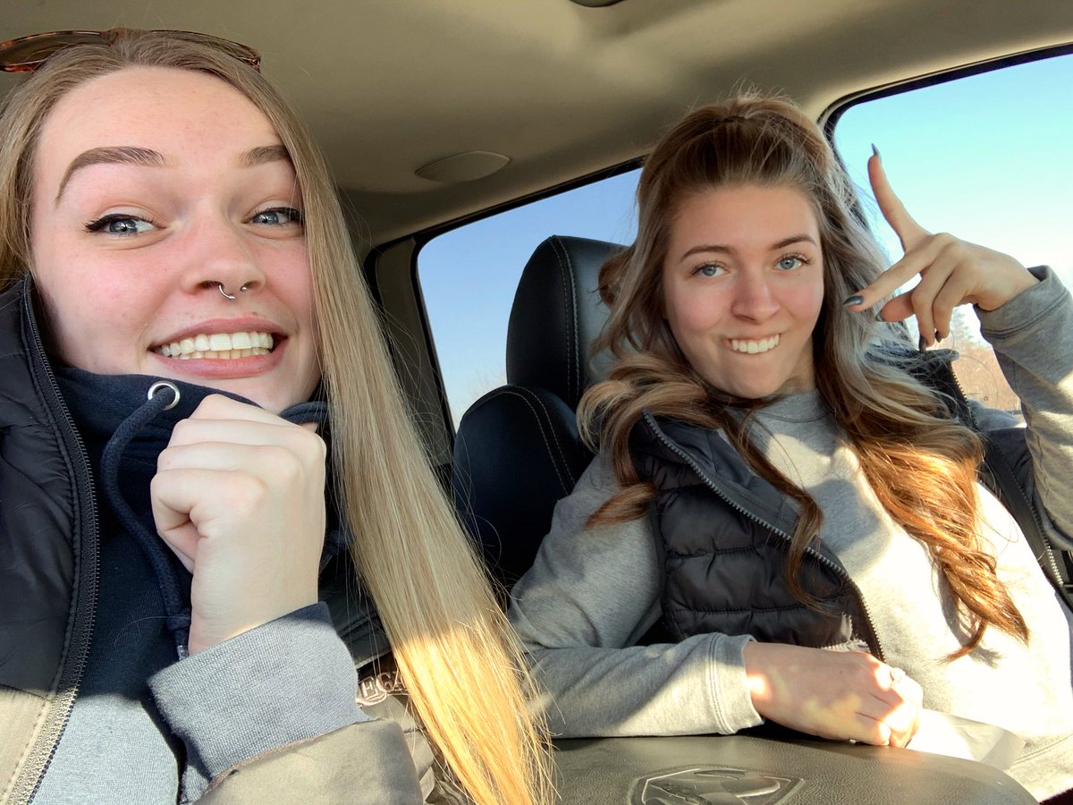 karleevdub's tweet photo. Get you a best friend like mine https://t.co/hZ708c1bm1