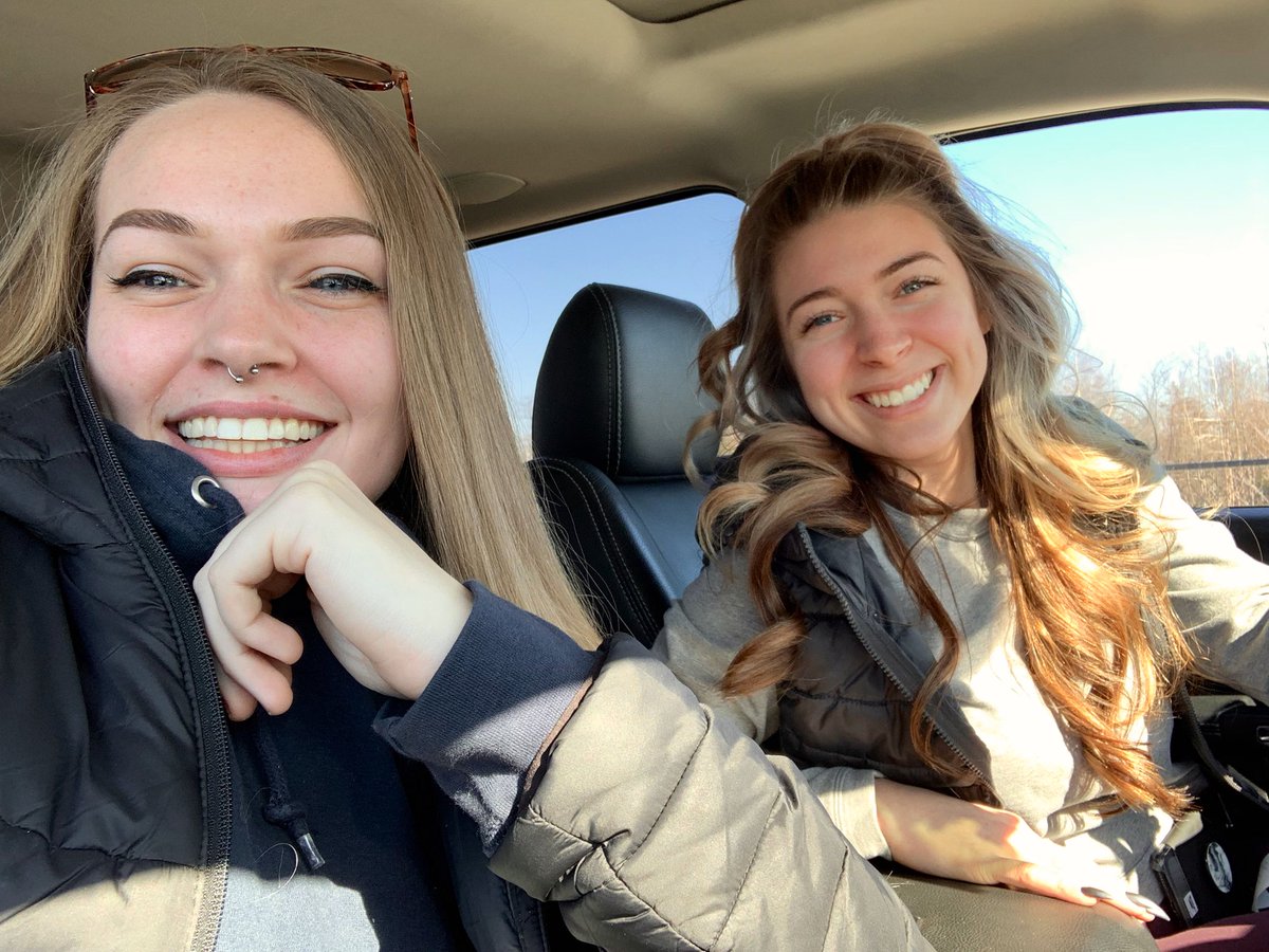 karleevdub's tweet photo. Get you a best friend like mine https://t.co/hZ708c1bm1