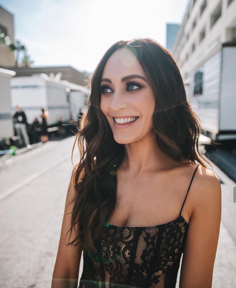 HAPPY BIRTHDAY SARAH URIE <33 