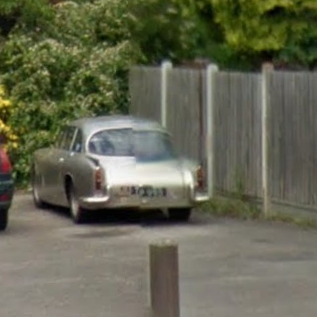 D7Cook's tweet photo. 4 more Google Streetview spots many more at killerwhale164 on Instagram #classiccars #austin3litre #peerlessgt #sunbeamrapier #bedfordtk #simonscarspots #tibsgte #streetviewcars https://t.co/Er1maZDJJb