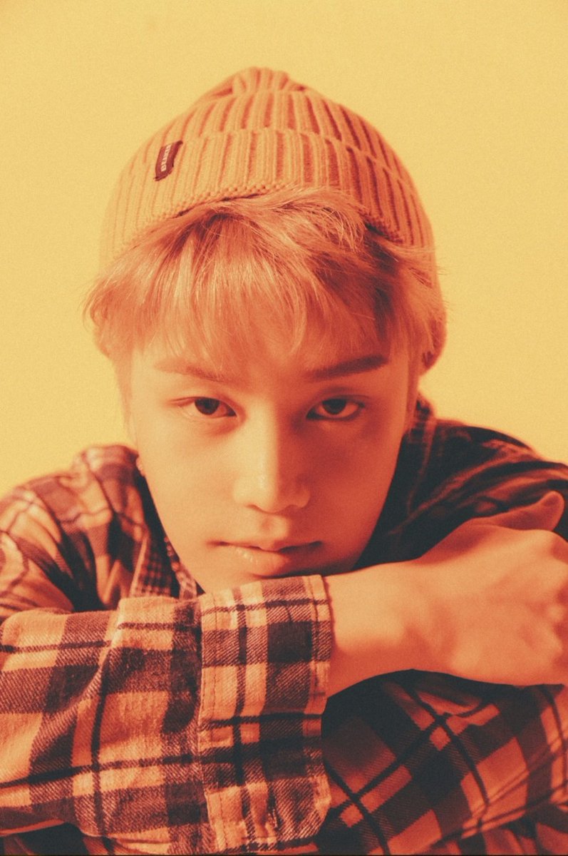 TeamTaeilChile's tweet photo. [Oficial] {200223} Actualización del sitio web de NCT127 con #Taeil.

(*) Regalo de NCT127 por alcanzar la meta con el Track Video #10 '우산(Love Song)'. 

[Team Taeil Chile] https://t.co/YNrLppTSwC