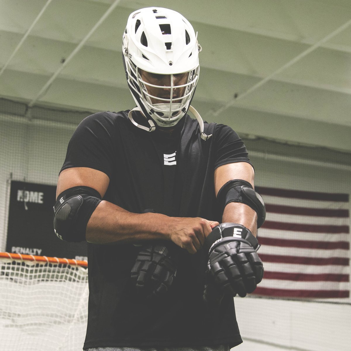 Epochlax's tweet photo. It's time to gear up for 2020 like @jneu_88 😤💪
.
.
.
#LivePlayBe #IntegraSelect #IntegraPro #IntegraElite #IntegraArms #IntegraGloves #ProtectiveGear #Integra #IntegraCollection #FeelDesignControl #Technology #Design #Lacrosse #Lax https://t.co/Qc2el8gnVA