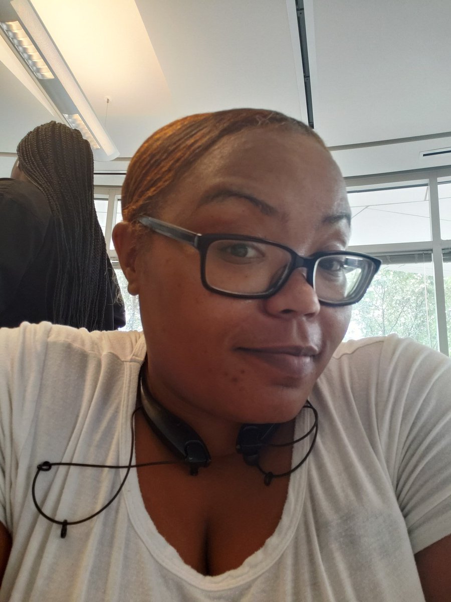 Veapeachy529's tweet photo. If "She got a job but always broke was a person"
#humor #butimserious #🤷🏾♀️ #🤣🤣🤣 #neednewmoney #neednewhustles #goodafternoon #veapeachy https://t.co/xytupRyGQB