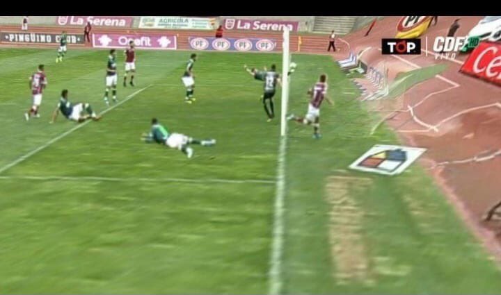 pp_zeta's tweet photo. @franito2001 Y el VAR no existe o no se utiliza en primer gol que debió ser sacado dentro del arco @rodrigosepu @GranateInet74 @CDLS_OFICIAL https://t.co/XTBbjvmwV6