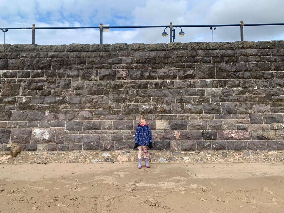 Juliewilson1988's tweet photo. @YDewiSant @MissRSPhillips Belle's had a great half term, she loved her visit to the beach 🏖️🏖️ https://t.co/scIfcqUqxZ